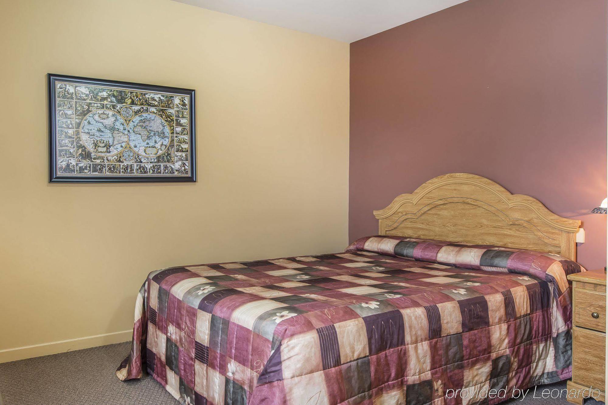 Econo Lodge Cabano מראה חיצוני תמונה