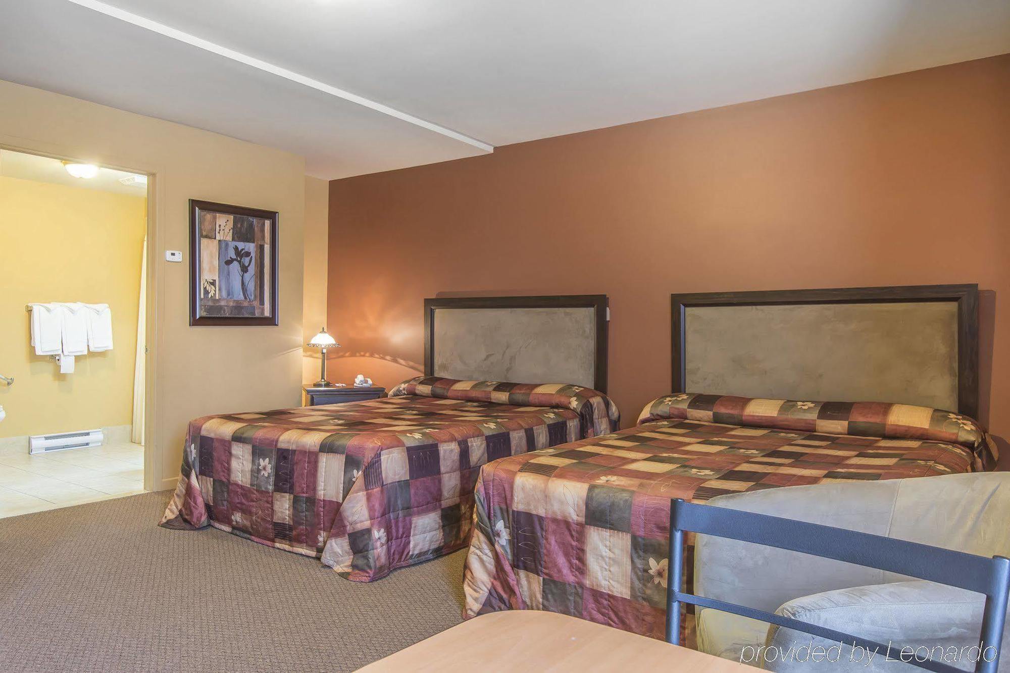 Econo Lodge Cabano מראה חיצוני תמונה