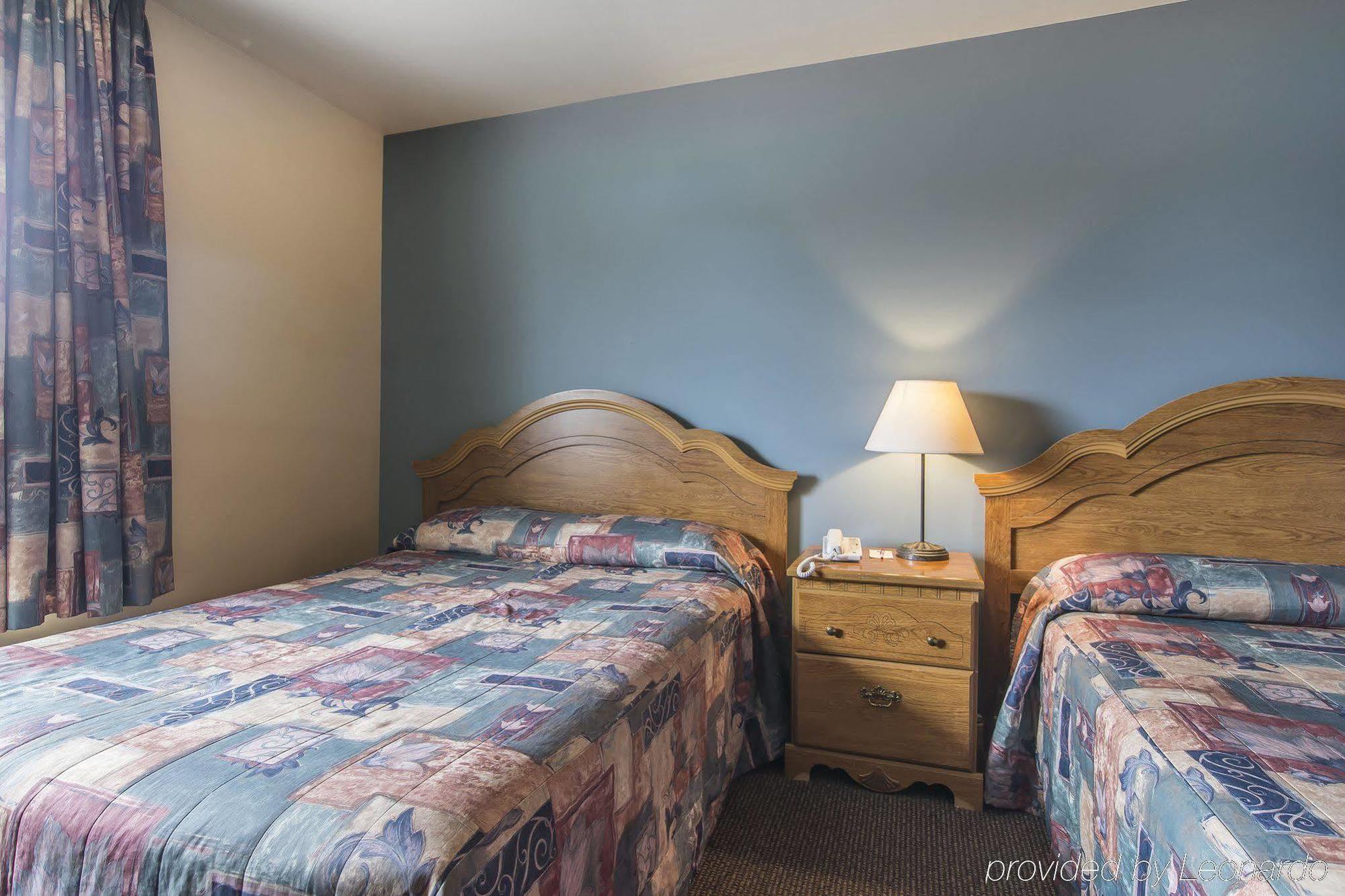 Econo Lodge Cabano מראה חיצוני תמונה