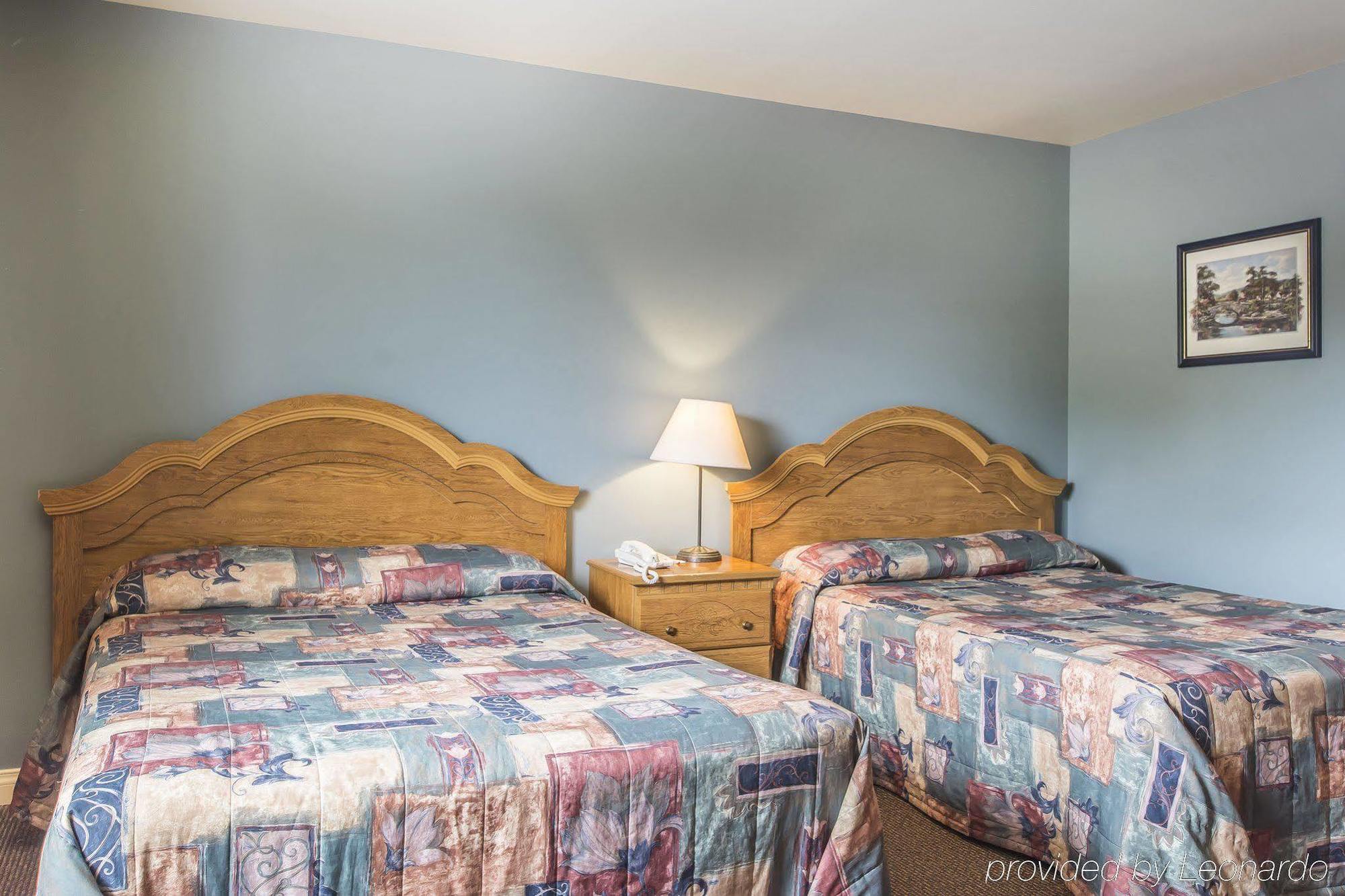 Econo Lodge Cabano מראה חיצוני תמונה