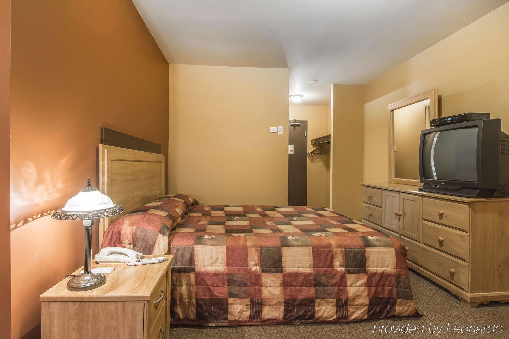 Econo Lodge Cabano מראה חיצוני תמונה