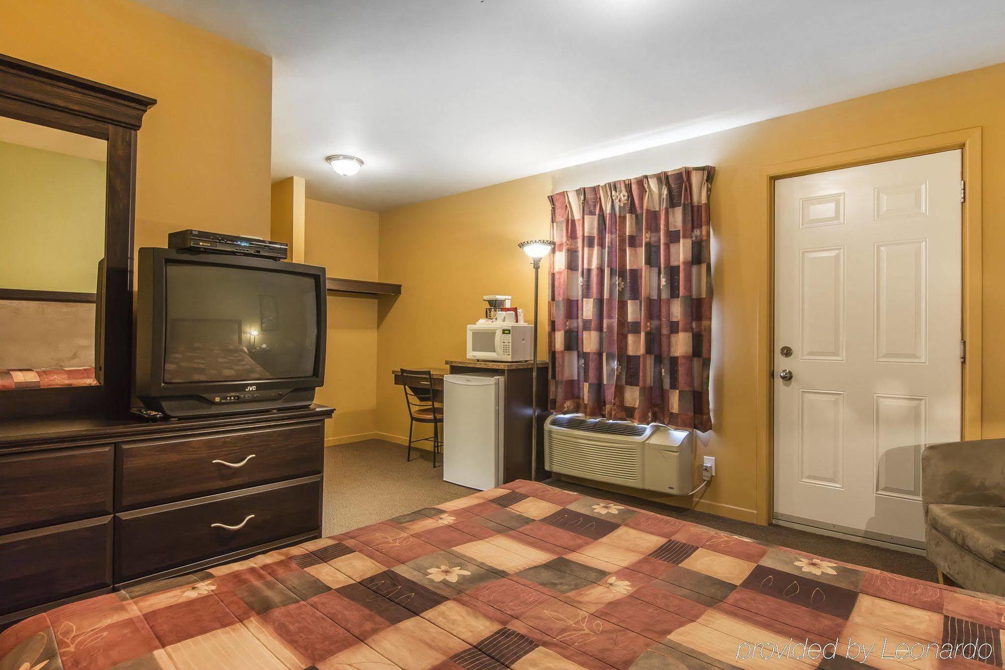 Econo Lodge Cabano מראה חיצוני תמונה