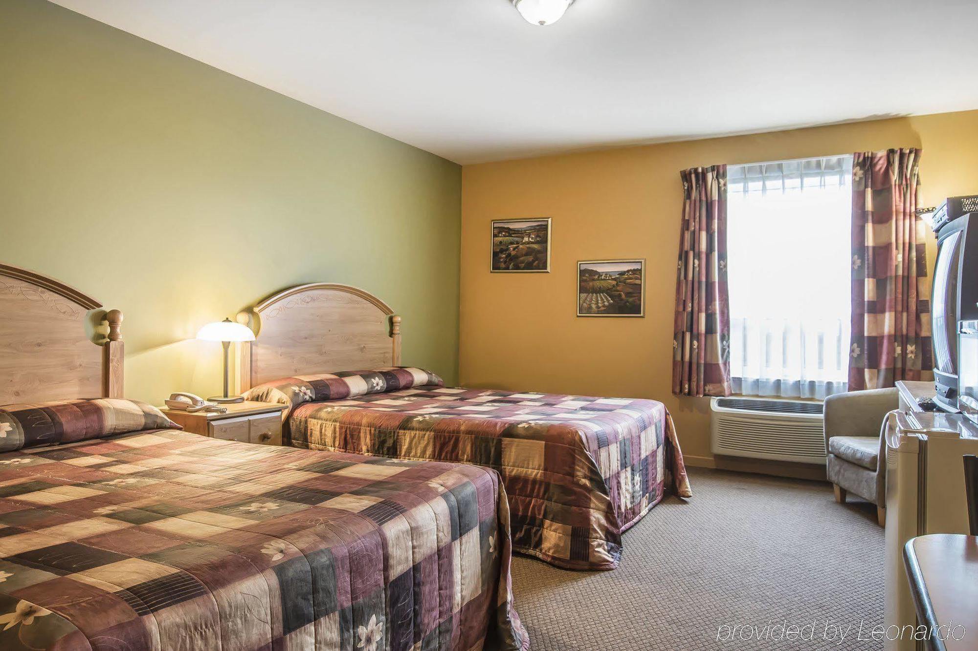 Econo Lodge Cabano מראה חיצוני תמונה
