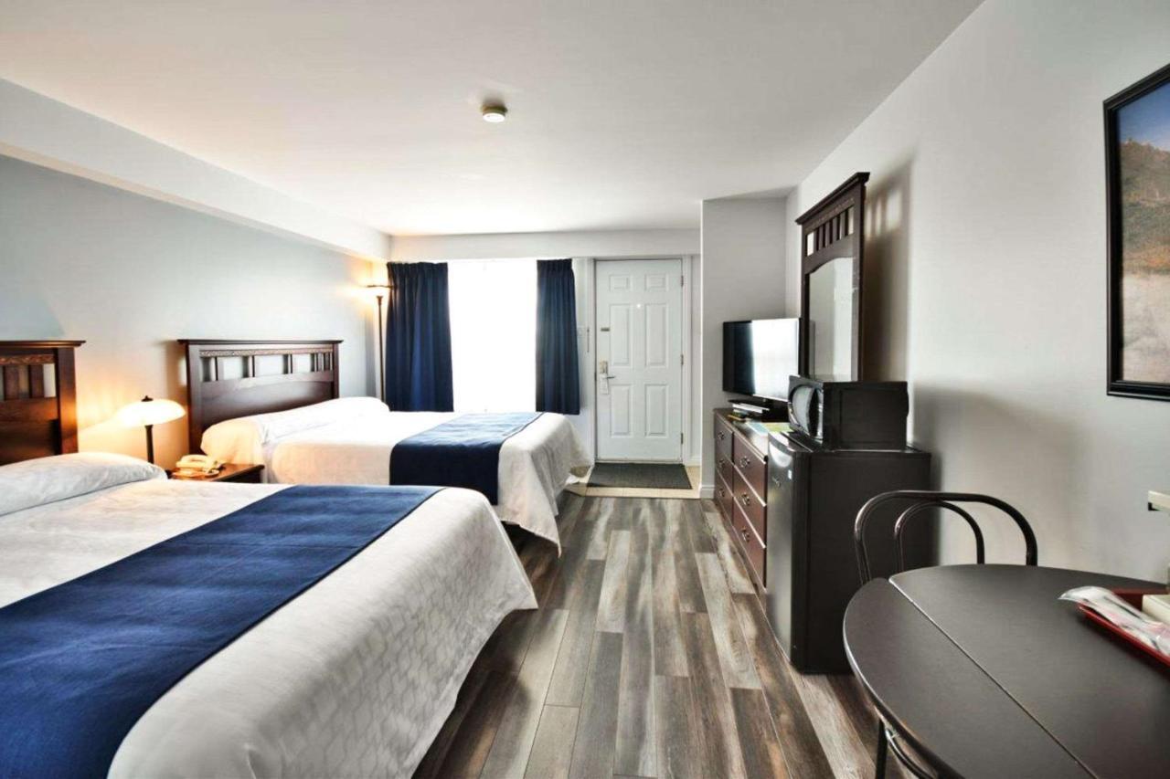 Econo Lodge Cabano מראה חיצוני תמונה