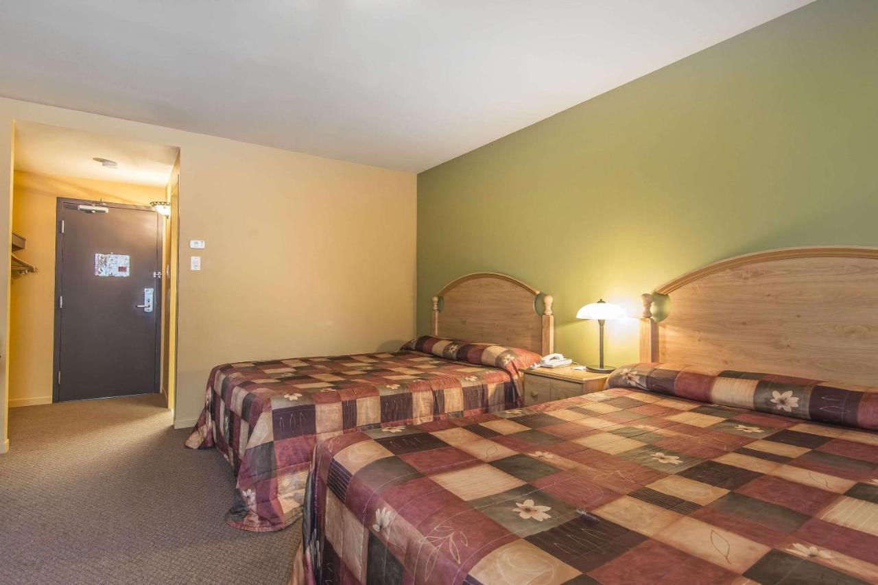 Econo Lodge Cabano מראה חיצוני תמונה