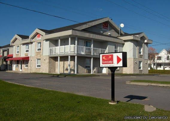 Econo Lodge Cabano מראה חיצוני תמונה
